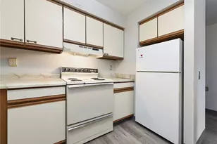 1987 Centurion Dr, Pittsburgh, PA 15221 - Photo 17