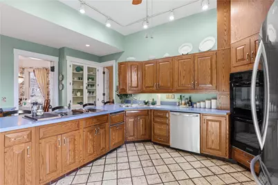 136 W Swissvale Ave, Pittsburgh, PA 15218 - Photo 13