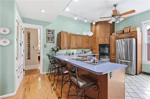 136 W Swissvale Ave, Pittsburgh, PA 15218 - Photo 11