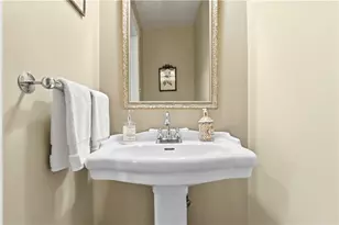 136 W Swissvale Ave, Pittsburgh, PA 15218 - Photo 17