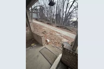 413 Fannell St, Pittsburgh, PA 15224 - Photo 9