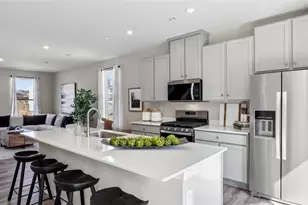 767 Olivia St, Collier Township, PA 15205 - Photo 17