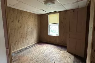 1923 Woodward Ave, Pittsburgh, PA 15226 - Photo 11