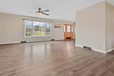 864 Main St, McClellandtown, PA 15458 - Photo 17