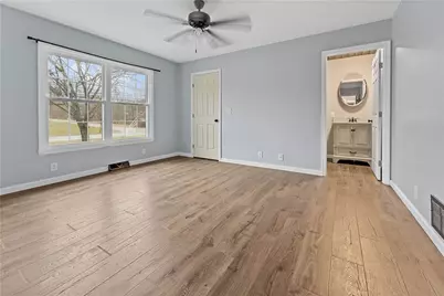 864 Main St, McClellandtown, PA 15458 - Photo 7