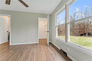 864 Main St, McClellandtown, PA 15458 - Photo 9