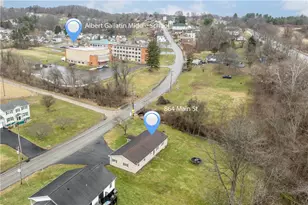 864 Main St, McClellandtown, PA 15458 - Photo 23