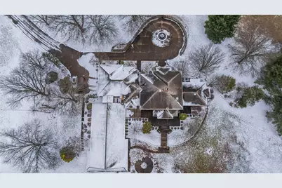 450 Knollwood Cir, Economy, PA 15042 - Photo 7