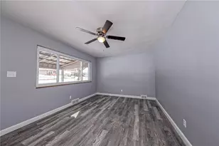 1829 Brodhead Rd, Hopewell Township, PA 15001 - Photo 5