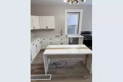 1223 4th Ave, Coraopolis, PA 15108 - Photo 9