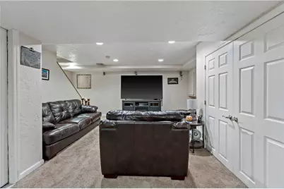 836 Lynda Ln, North Versailles, PA 15137 - Photo 29