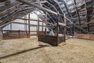 105 Bauer Rd, Mount Pleasant Township, PA 15666 - Photo 17