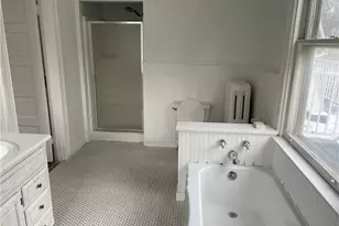 340 N Pennsylvania Ave, Greensburg, PA 15601 - Photo 17