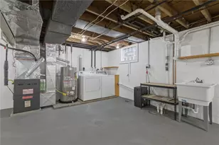 299 Hansen Ave, Ellwood City, PA 16117 - Photo 35