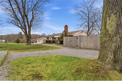 299 Hansen Ave, Ellwood City, PA 16117 - Photo 37