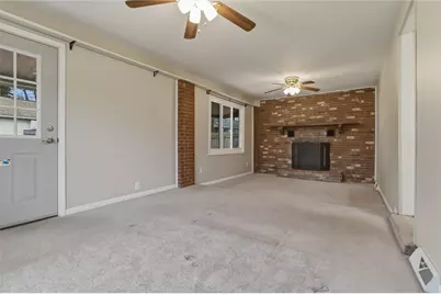 299 Hansen Ave, Ellwood City, PA 16117 - Photo 7