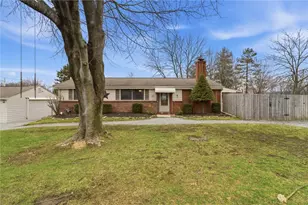 299 Hansen Ave, Ellwood City, PA 16117 - Photo 3