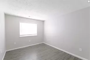 916 Beaver Grade Rd 916 Beaver Grade Rd, Coraopolis, PA 15108 - Photo 9