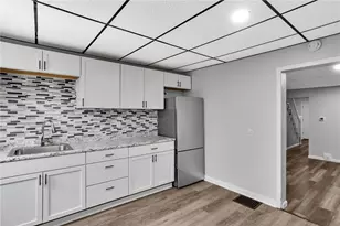 3246 Richardson Ave, Pittsburgh, PA 15212 - Photo 15