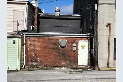 404 Clay Ave, Jeannette, PA 15644 - Photo 7