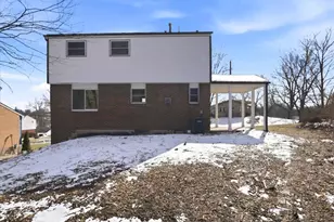 103 Glenora Dr, Robinson Twp, PA 15108 - Photo 7