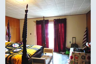 910 Lincoln Ave, Charleroi Boro, PA 15022 - Photo 13