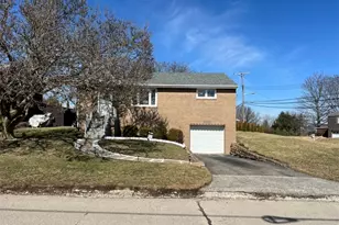 2204 Lynnbrook Ave, Pittsburgh, PA 15226 - Photo 3