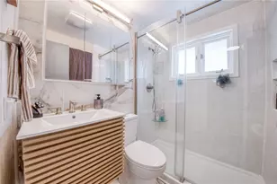 2204 Lynnbrook Ave, Pittsburgh, PA 15226 - Photo 17