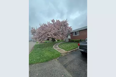 2204 Lynnbrook Ave, Pittsburgh, PA 15226 - Photo 3