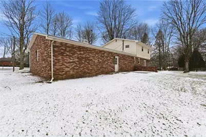 411 Kerry Dr, Butler, PA 16001 - Photo 35