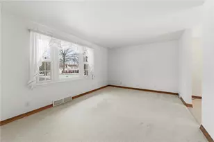 411 Kerry Dr, Butler, PA 16001 - Photo 7