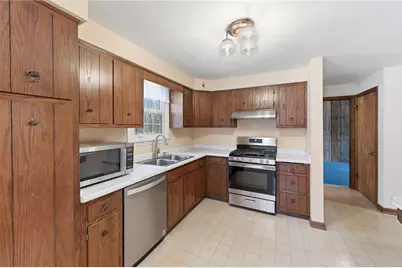 411 Kerry Dr, Butler, PA 16001 - Photo 11