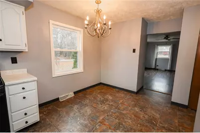 470 N Liberty Rd, Liberty Township, PA 16127 - Photo 9