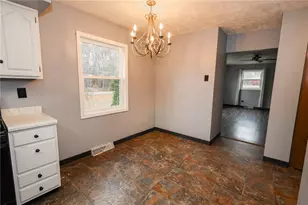 470 N Liberty Rd, Liberty Township, PA 16127 - Photo 9