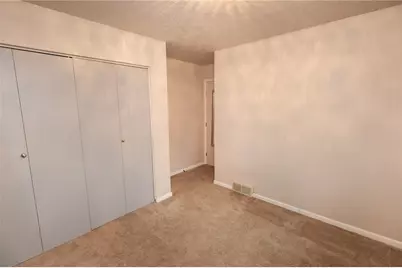 470 N Liberty Rd, Liberty Township, PA 16127 - Photo 11