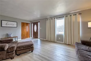 14114 Valley View Dr, White Oak, PA 15131 - Photo 5