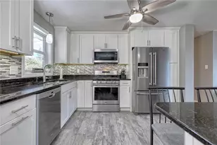 14114 Valley View Dr, White Oak, PA 15131 - Photo 9