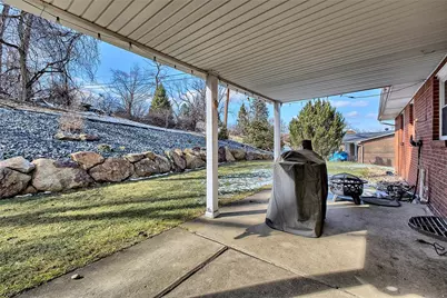 14114 Valley View Dr, White Oak, PA 15131 - Photo 35