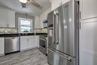 14114 Valley View Dr, White Oak, PA 15131 - Photo 7