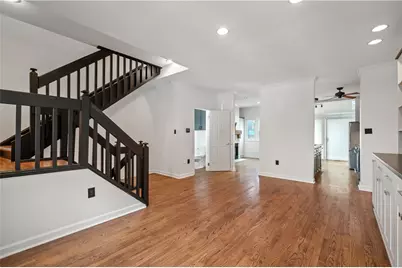 10098 Mansion Dr, Pittsburgh, PA 15044 - Photo 3