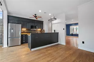 10098 Mansion Dr, Pittsburgh, PA 15044 - Photo 9