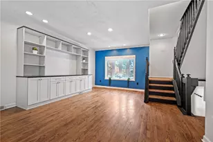 10098 Mansion Dr, Pittsburgh, PA 15044 - Photo 5