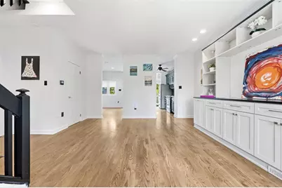 10098 Mansion Dr, Pittsburgh, PA 15044 - Photo 7