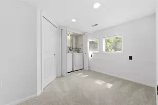 10098 Mansion Dr, Pittsburgh, PA 15044 - Photo 23