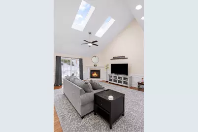 5012 Dana Dr, Clairton, PA 15025 - Photo 9