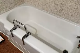 503 E Hazelcroft Ave, New Castle, PA 16105 - Photo 17