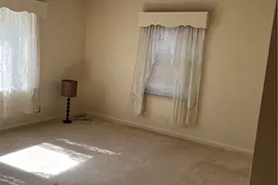 503 E Hazelcroft Ave, New Castle, PA 16105 - Photo 9