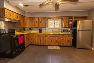 216 Kiester House Rd, Slippery Rock, PA 16057 - Photo 15