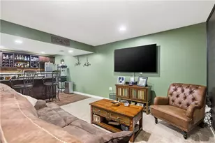 1465 Yorktown Dr, Cecil, PA 15055 - Photo 25