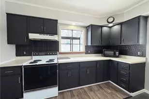 75 N Westmoreland Ave, Hempfield Township, PA 15601 - Photo 15